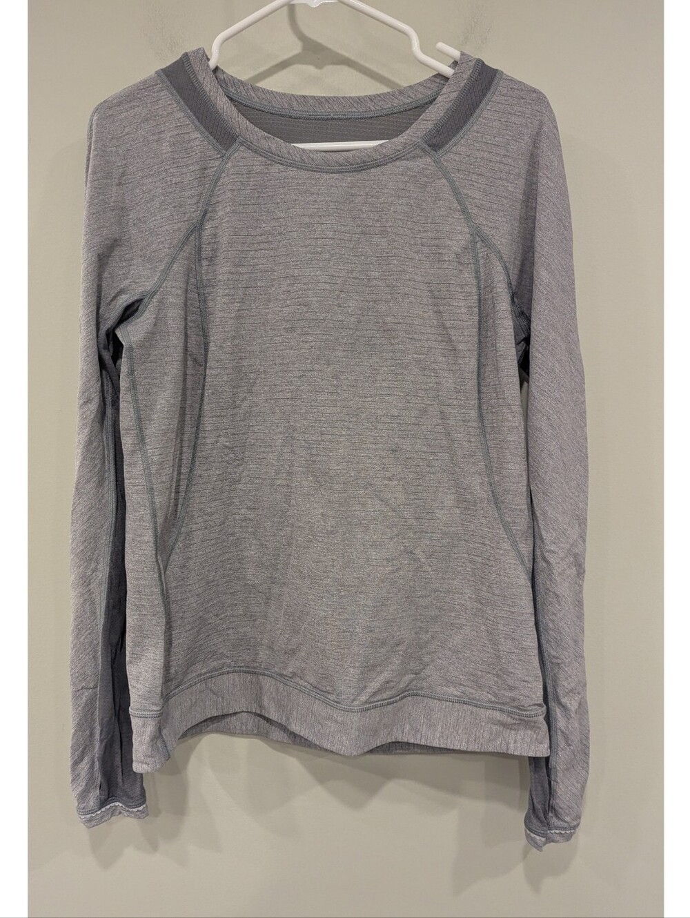 Lululemon Run For Gold Long Sleeve Grey Shirt Size 10
